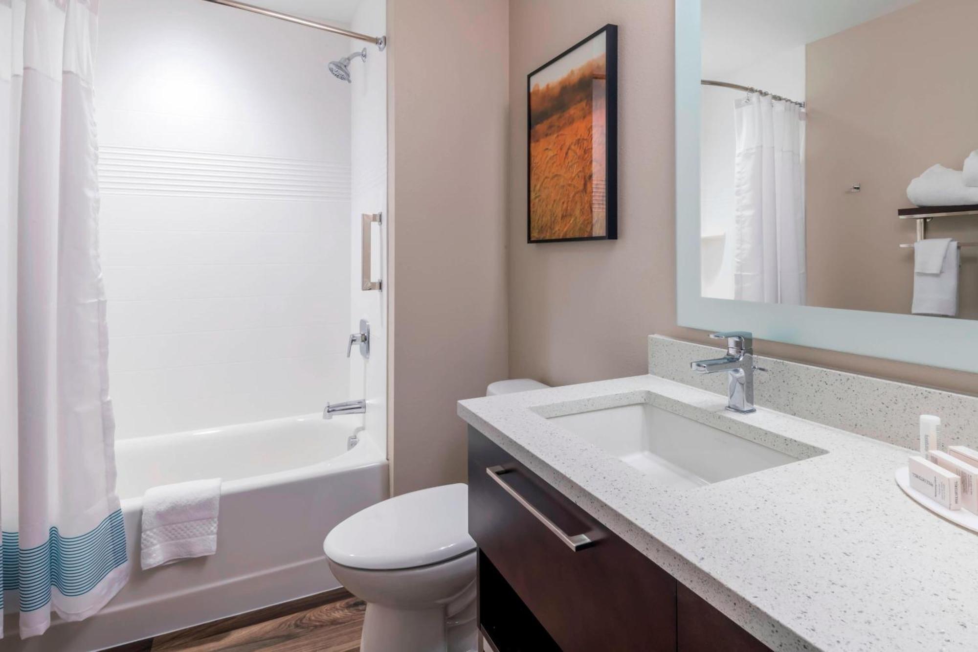 Towneplace Suites By Marriott Hays Εξωτερικό φωτογραφία
