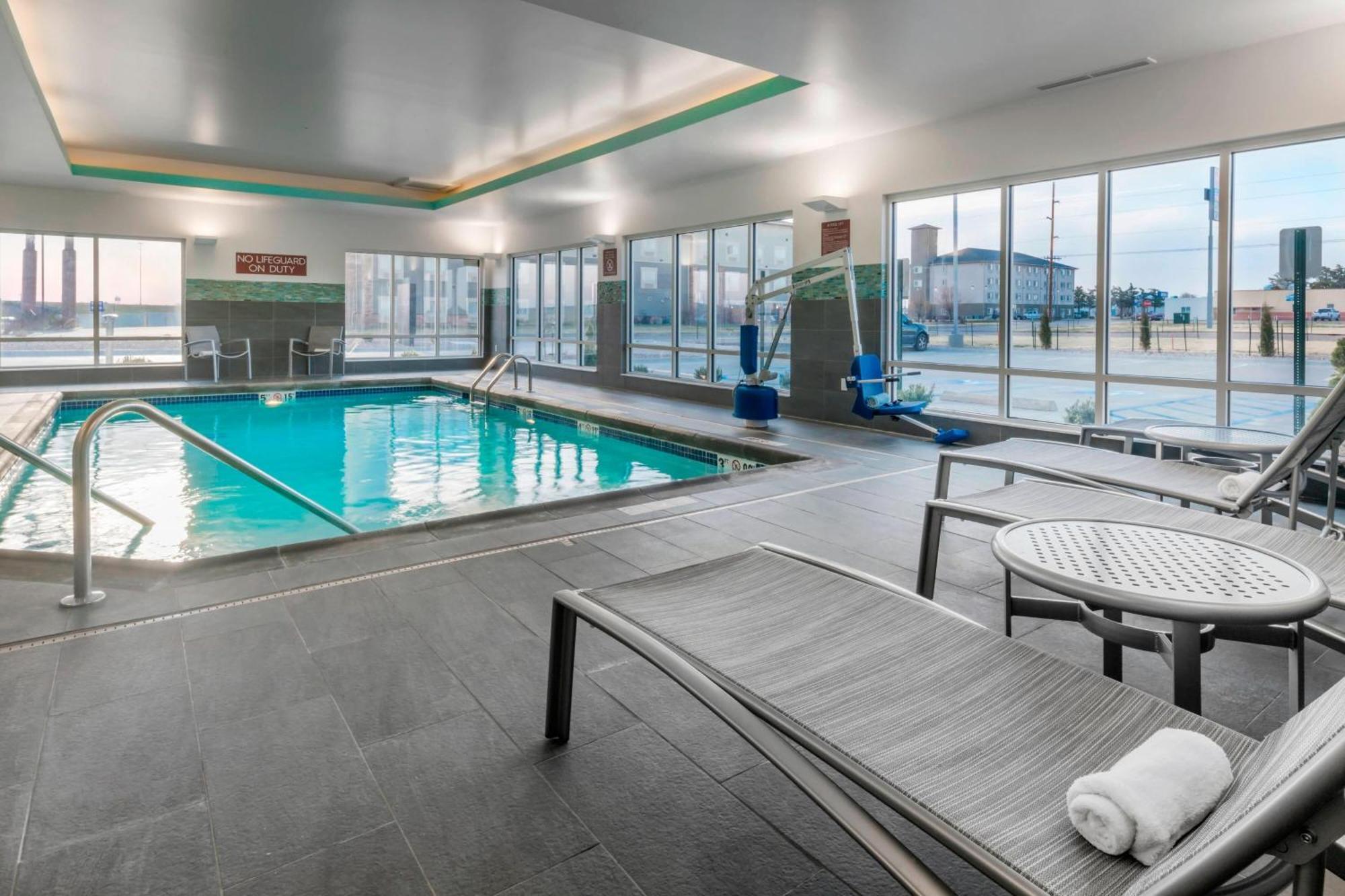 Towneplace Suites By Marriott Hays Εξωτερικό φωτογραφία