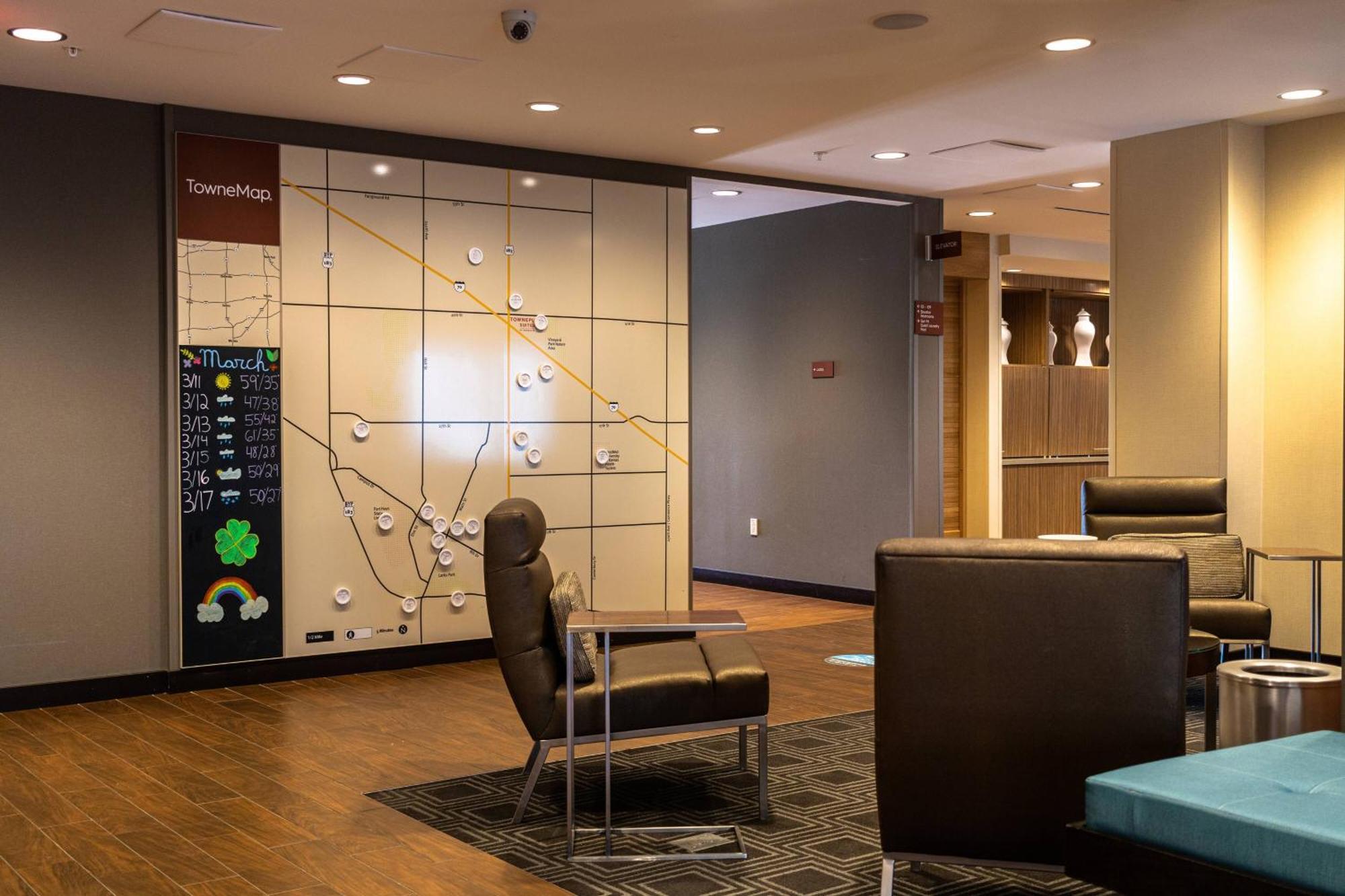 Towneplace Suites By Marriott Hays Εξωτερικό φωτογραφία