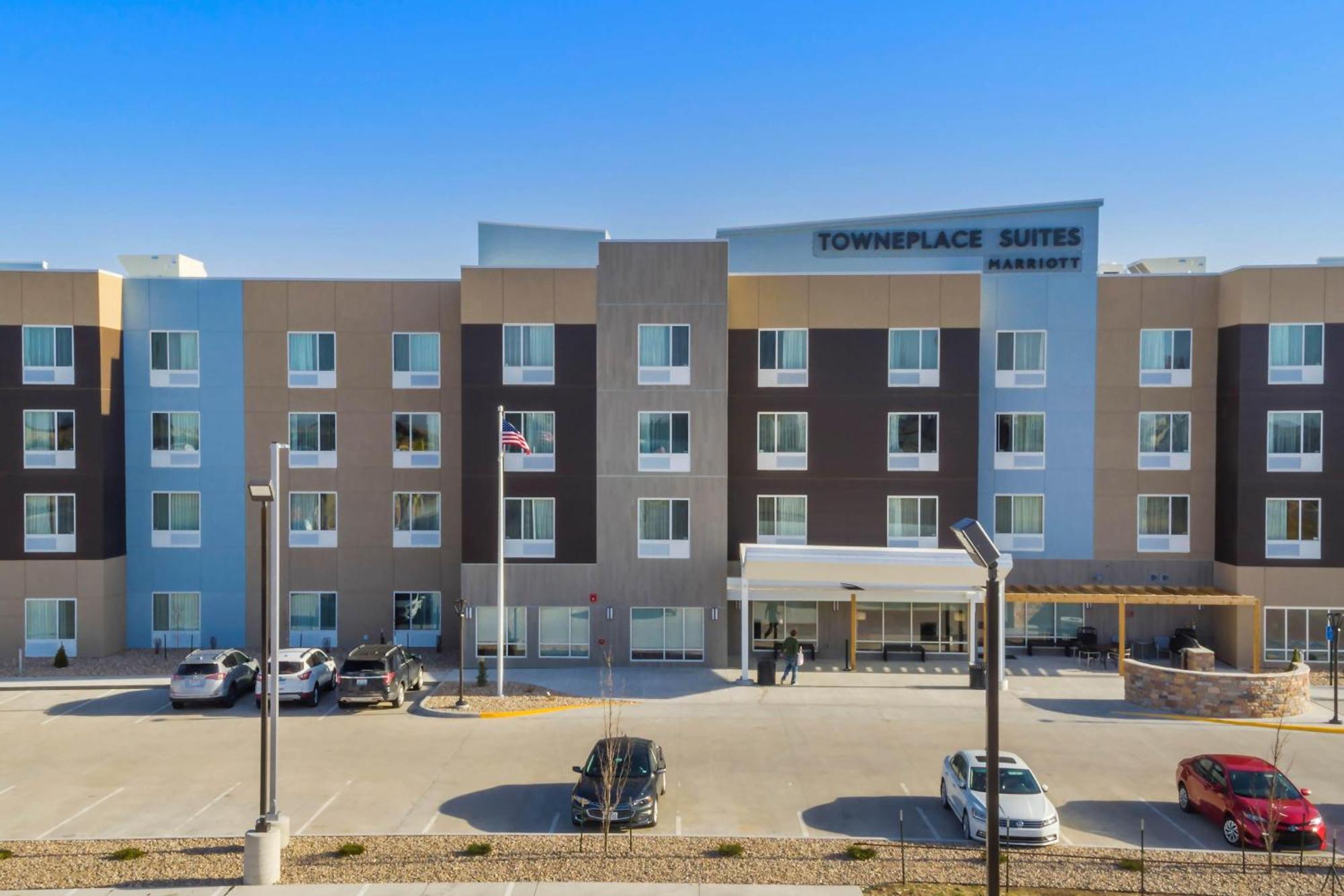 Towneplace Suites By Marriott Hays Εξωτερικό φωτογραφία